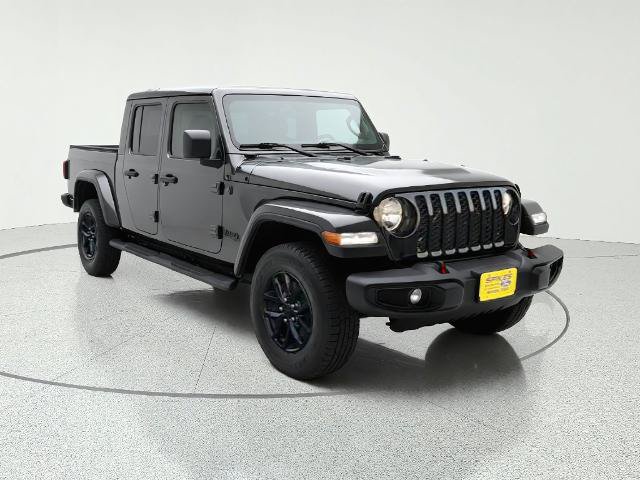 Used 2022 Jeep Gladiator Sport AWD/4WD image 1
