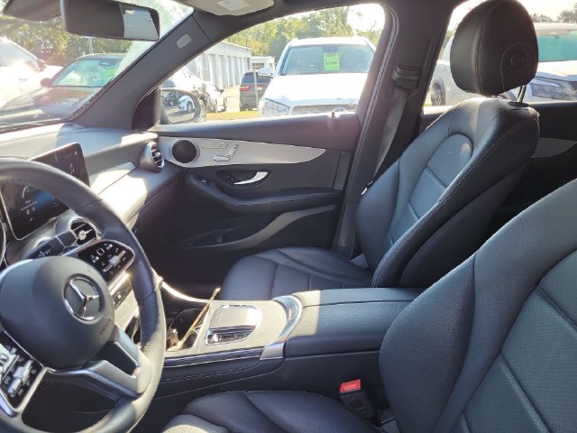 Used 2020 Mercedes-Benz GLC 300 image 17