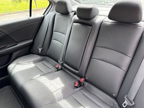 Used 2017 Honda Accord EX-L image 19