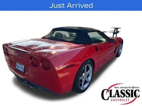 Used 2007 Chevrolet Corvette Convertible w/ Preferred Equipment Group image 17