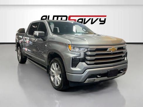 Used 2025 Chevrolet Silverado 1500 High Country AWD/4WD image 1