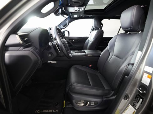 Used 2023 Lexus LX 600 4WD w/ Appearance Package image 19