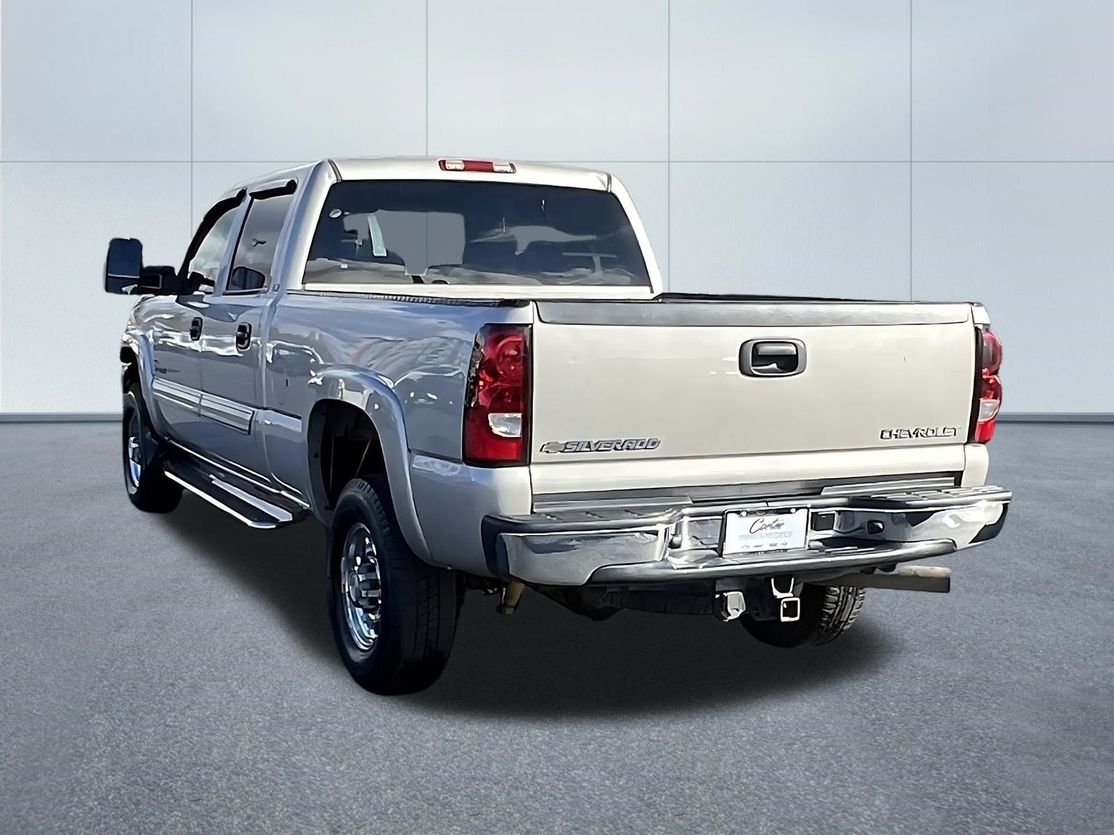 Used 2007 Chevrolet Silverado 2500 LT w/ Heavy-Duty Power Package RWD image 4
