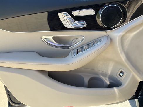 Used 2018 Mercedes-Benz GLC 300 image 14