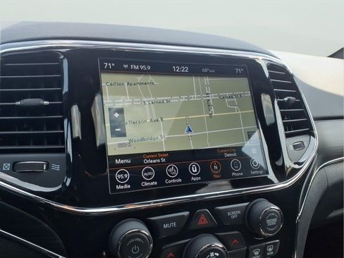Used 2021 Jeep Grand Cherokee Limited AWD/4WD image 16