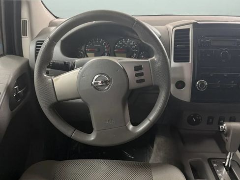 Used 2012 Nissan Frontier SV AWD/4WD image 10
