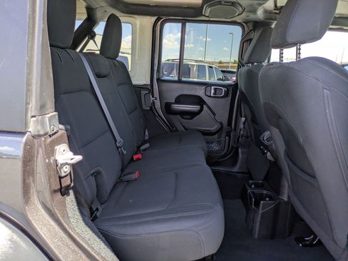 Used 2019 Jeep Wrangler Unlimited Sport S AWD/4WD image 29