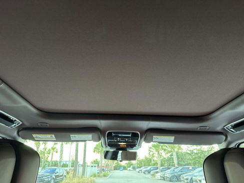 New 2025 Land Rover Range Rover Autobiography image 19