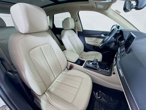 Certified 2023 Audi Q5 2.0T Premium w/ Convenience Package image 26