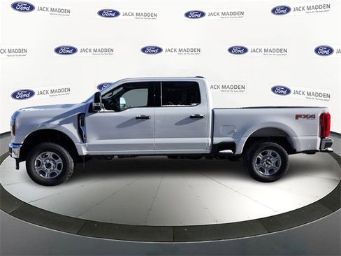 New 2026 Ford F250 XLT w/ FX4 Off-Road Package image 2