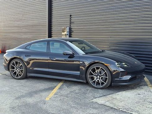 Certified 2025 Porsche Taycan image 9