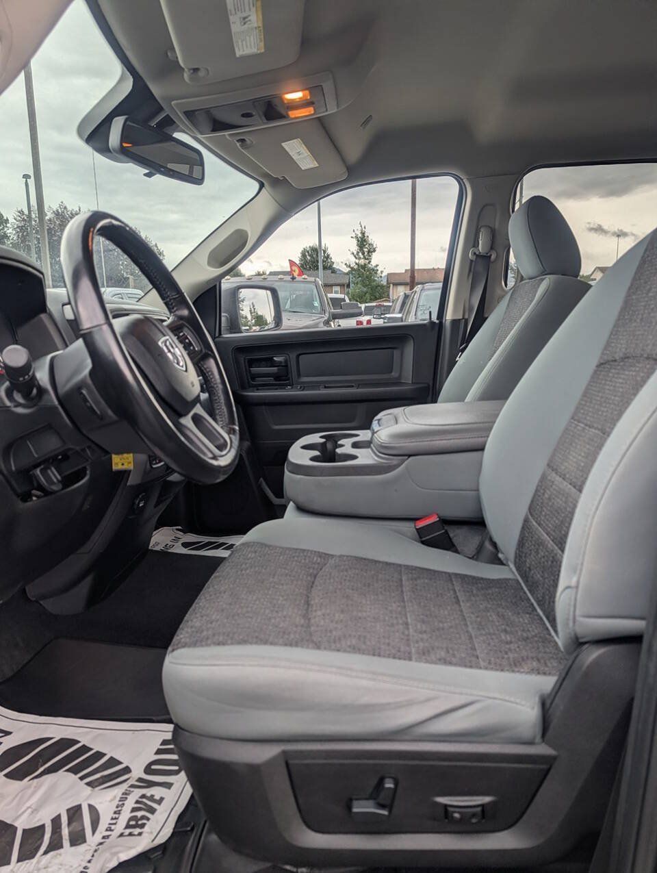 Used 2019 RAM 1500 Express w/ Wheel & Sound Group AWD/4WD image 9