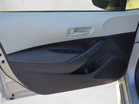 Certified 2025 Toyota Corolla LE FWD image 7