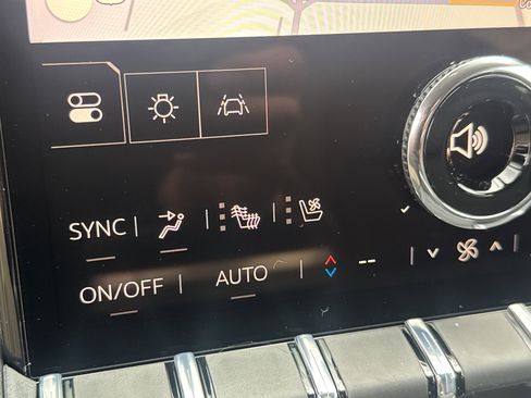 New 2026 GMC Terrain Denali w/ LPO, Floor Liner Package image 28