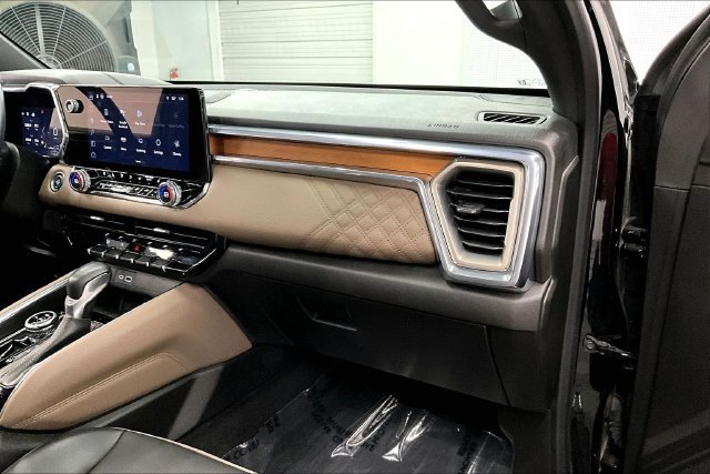 Used 2023 GMC Canyon Denali AWD/4WD image 18