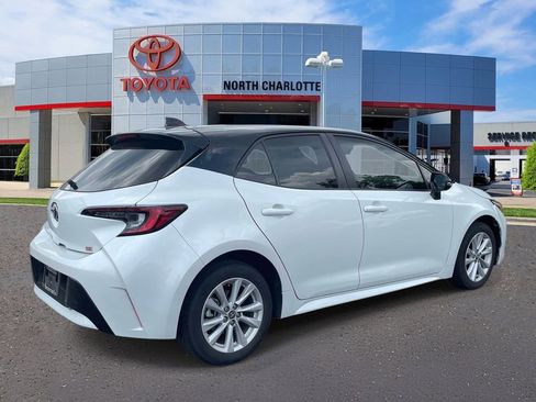 Used 2023 Toyota Corolla SE FWD image 6