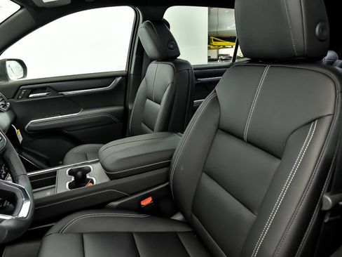 New 2027 GMC Acadia Elevation w/ Elevation Premium Package AWD/4WD image 7