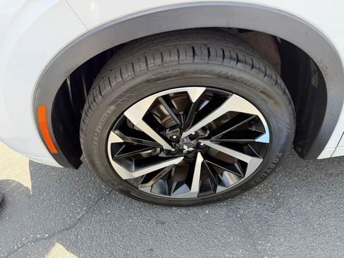 Used 2024 Mitsubishi Outlander SEL FWD image 6
