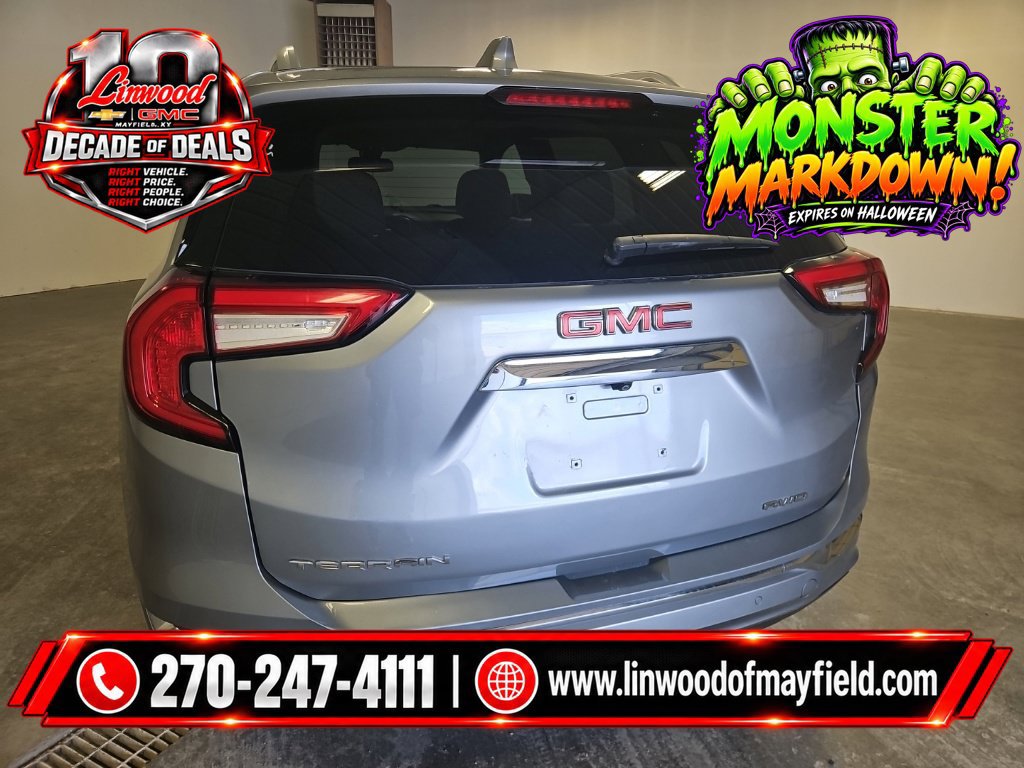 Used 2023 GMC Terrain Denali AWD/4WD image 4