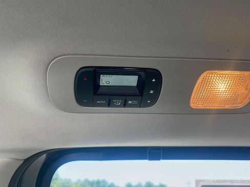 Used 2026 Honda Odyssey Elite image 36
