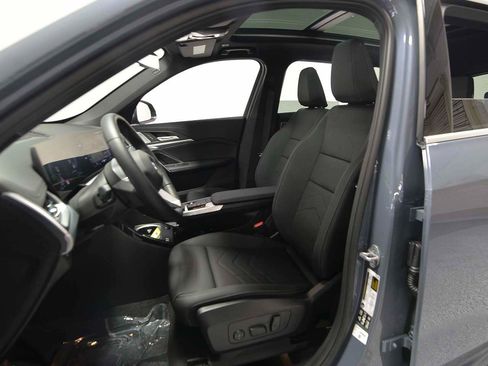 Used 2025 BMW X1 xDrive28i w/ Premium Package image 8