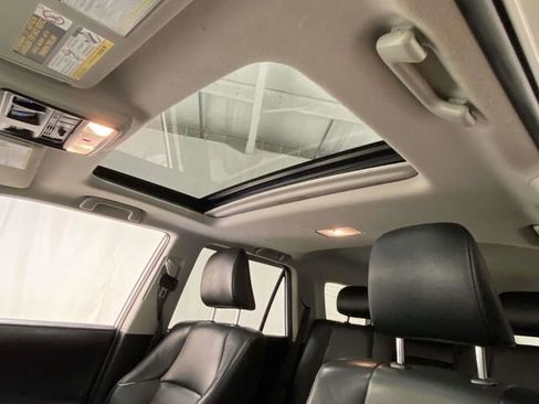 Used 2020 Toyota 4Runner Limited image 17