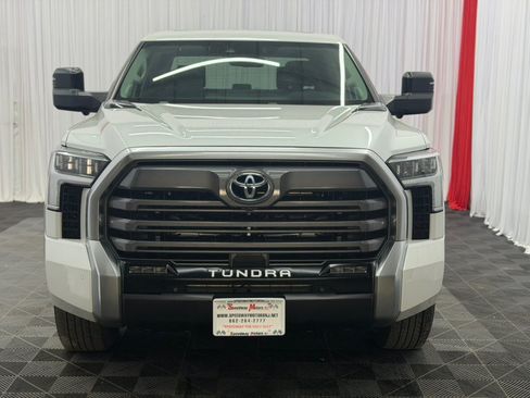 Used 2024 Toyota Tundra Limited AWD/4WD image 8