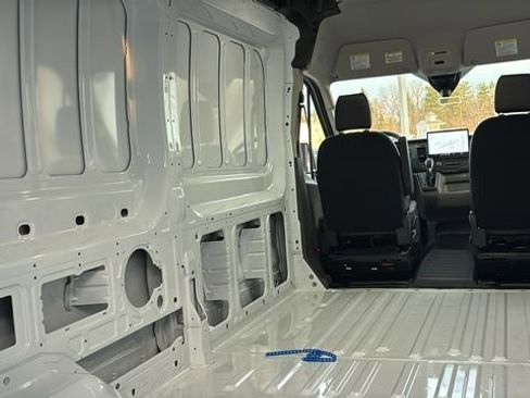 New 2026 Ford Transit 250 148 Medium Roof Extended AWD image 31