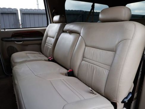 Used 2000 Ford Excursion Limited image 11