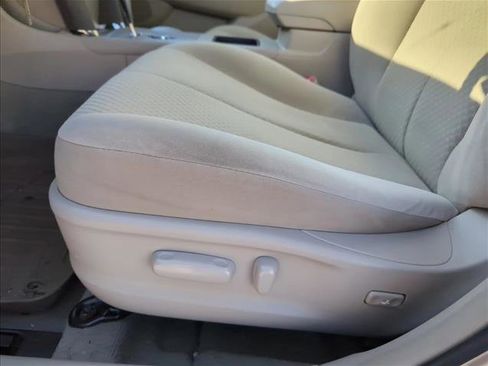 Used 2009 Toyota Camry LE image 10