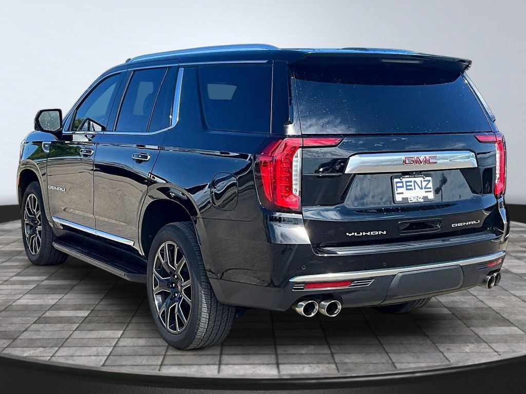 Used 2024 GMC Yukon Denali w/ Advanced Technology Package AWD/4WD image 5