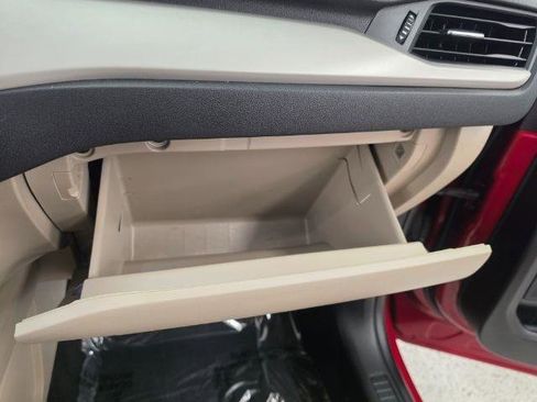 Used 2021 Ford Escape SE w/ Cold Weather Package FWD image 22