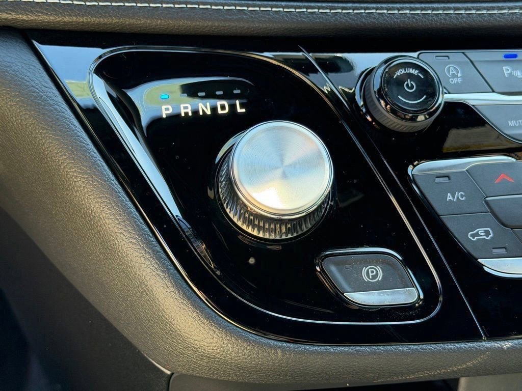New 2026 Chrysler Pacifica Select w/ S Appearance Package FWD image 21