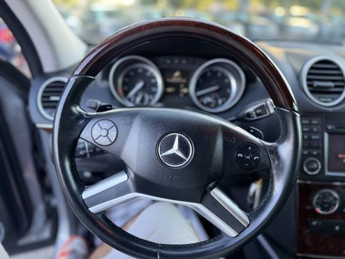 Used 2012 Mercedes-Benz GL 450 4MATIC image 13