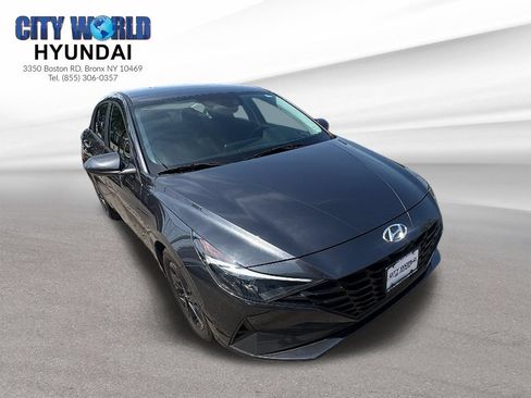 Used 2021 Hyundai Elantra SEL w/ Convenience Package FWD image 7