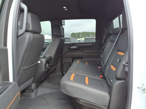 Used 2025 GMC Sierra 2500 AT4 w/ Technology Package image 21