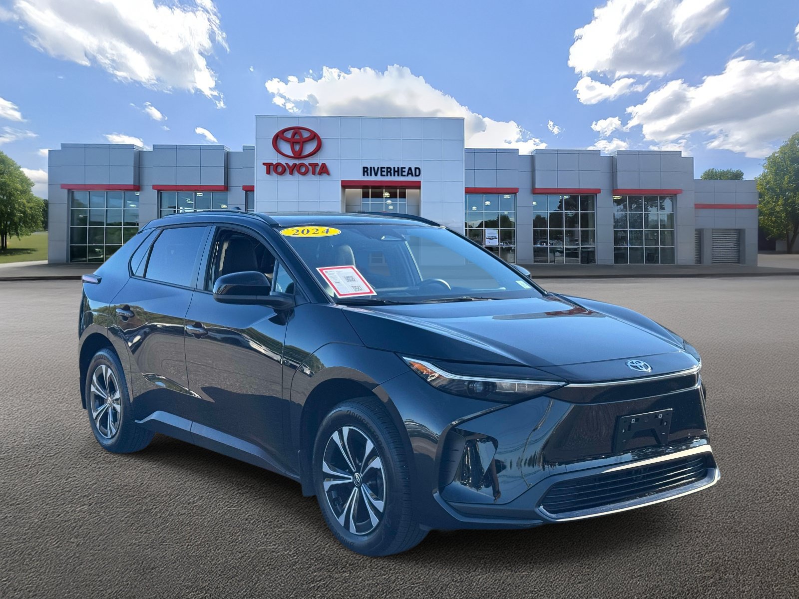 Certified 2024 Toyota bZ4X AWD w/ Weather Package image 2