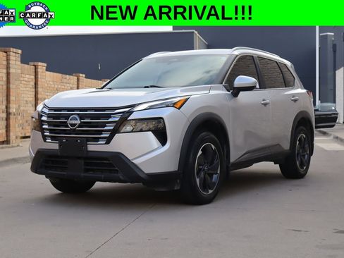 Used 2024 Nissan Rogue SV w/ SV Premium Package FWD image 1