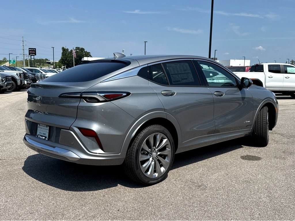 New 2026 Buick Envista Sport Touring FWD image 2