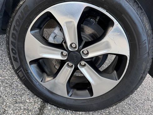 Used 2018 Jeep Compass Latitude w/ Popular Equipment Group AWD/4WD image 34