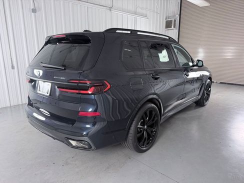 Used 2024 BMW X7 xDrive40i w/ M Sport Package AWD/4WD image 5
