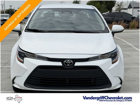 Used 2025 Toyota Corolla LE FWD image 7