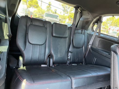 Used 2016 Dodge Grand Caravan R/T w/ Driver Convenience Group FWD image 14