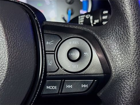 Used 2023 Toyota RAV4 AWD Hybrid image 27