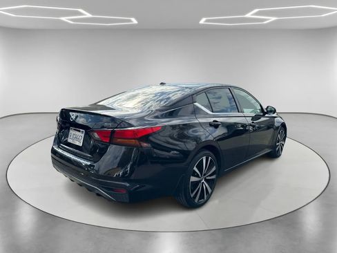 Used 2019 Nissan Altima 2.5 SR w/ SR Premium Package image 5