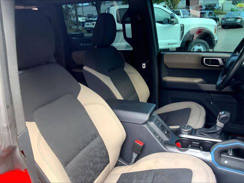 Used 2022 Ford Bronco Wildtrak AWD/4WD image 9
