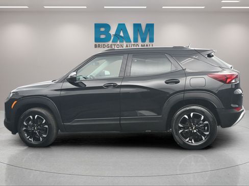 Certified 2023 Chevrolet TrailBlazer LT w/ Convenience Package AWD/4WD image 4