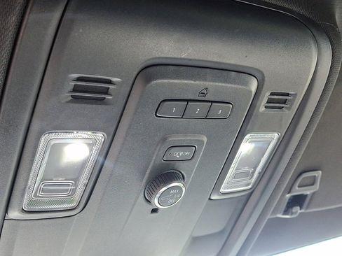 Used 2024 Chevrolet Tahoe LT AWD/4WD image 32