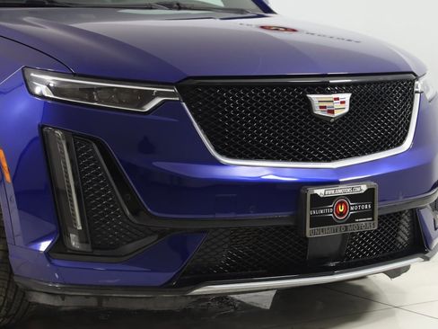 Used 2023 Cadillac XT6 Sport w/ Platinum Package image 42