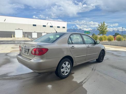 Used 2005 Toyota Corolla LE w/ Audio Value Pkg FWD image 5